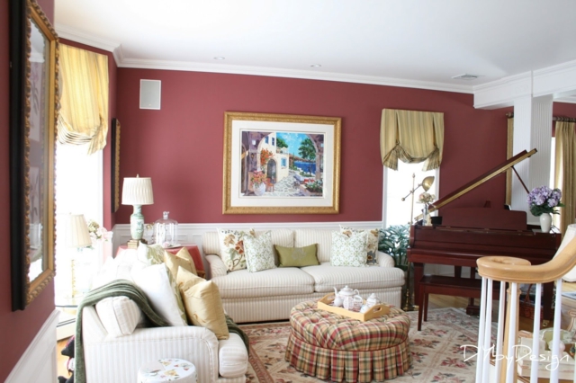 Wohnzimmer rosa Wand streichen Pastellfarbe Kilim weißes Sofa
