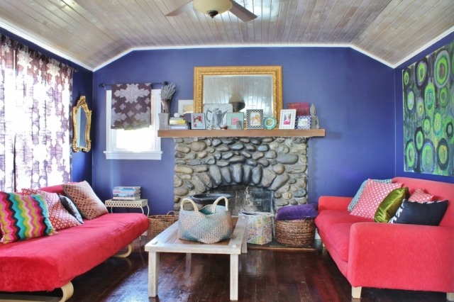 Wohnzimmergestaltung-mit-farbigen-Möbeln-Wände-Blau-streichen-Ideen