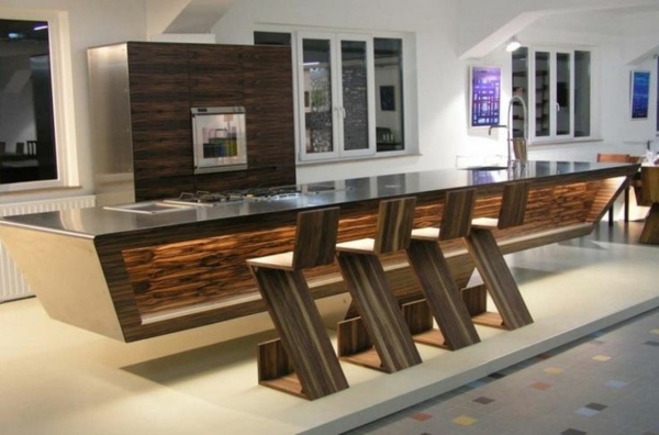 moderne-Küche-Essbereich-Arbeitsfläche-Holz-Edelstahl