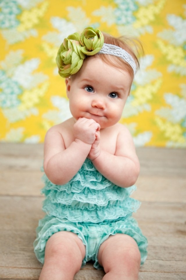 Babykleidung für Mädchen outfit-blauer-strampler-spitze-haarband