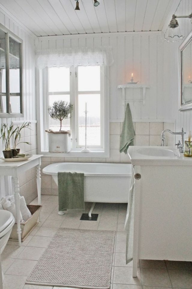 badezimmer-gestalten-ideen-skandinavisch-weiss-pflanzen