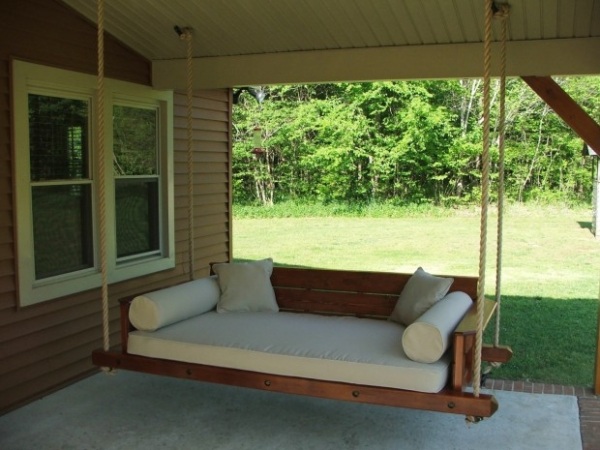 bed-förmige-veranda-schaukel-idee-patio