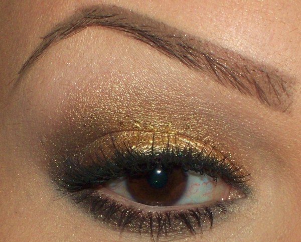 bronze-makeup-braune-augen-schimmer-effkt