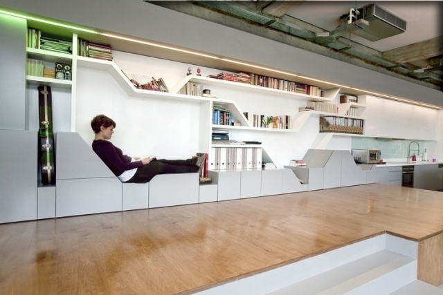 bücherregal-design-modern-sideboards-schubladen-oberes-Bücherbord-licht