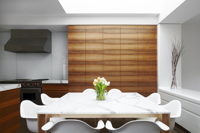 dekorative-wohnzimmer-wand-Holz-Look-gestaltungsideen-wohlichkeit
