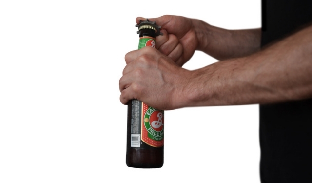 flasche-öffnen-instrument-bier-ideen-designer