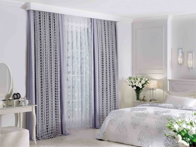ideen-schlafzimmer-gardinen-vorhange-kombination-fliederfarbe
