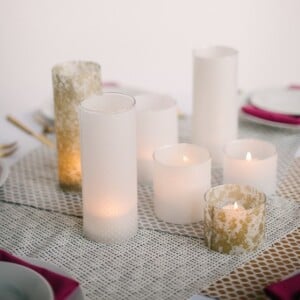 Tischdekoration aus Kerzen