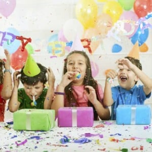 kindergeburtstag feiern ideen themen spass dekoration ballons