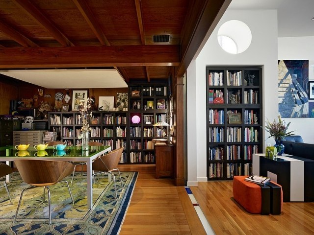 loft-wohnung-Hausbibliothek-Sideboards-Massivholz-Bücherregalwand-schwarz