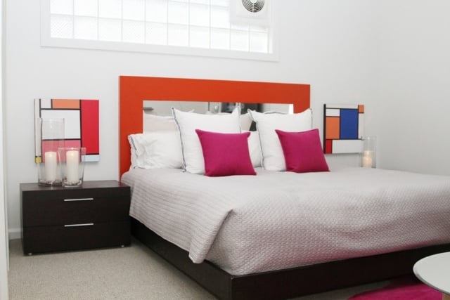 modernes-schlafzimmer-heimtextilien-trendfarben-knallig-dekokissen