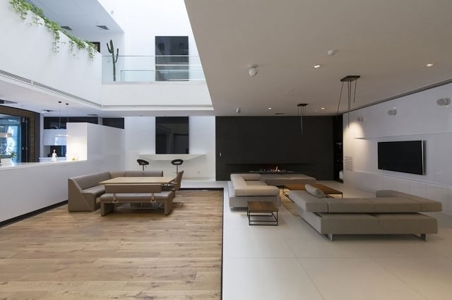 raumkonzept-halboffen-gestaltung-neutrale-farben-lounge-wohnzimmermöbel