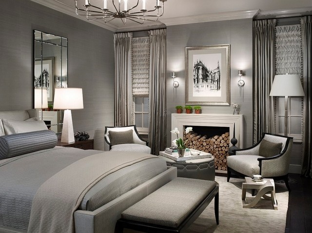 schlafzimmer-in-metallic-grau-exquisite-kronleuchter-textilien-gardinen