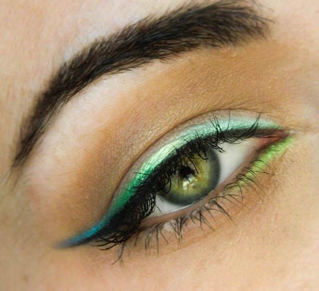 stufen-ombre-eyeliner-grün-anleitung-braut
