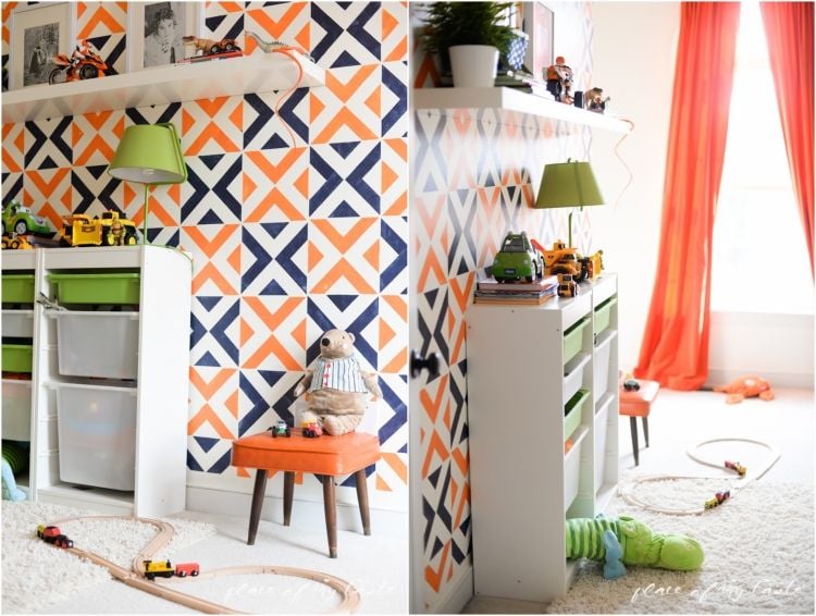 Wand streichen Ideen muster-schablone-orange-dunkelblau-junge-zimmer