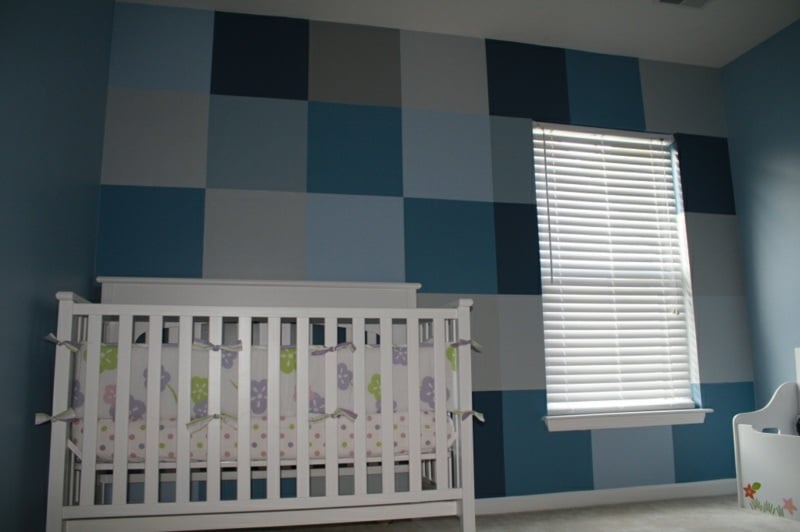 wandmuster ideen quadrate schachbrett design blau nuancen babyzimmer
