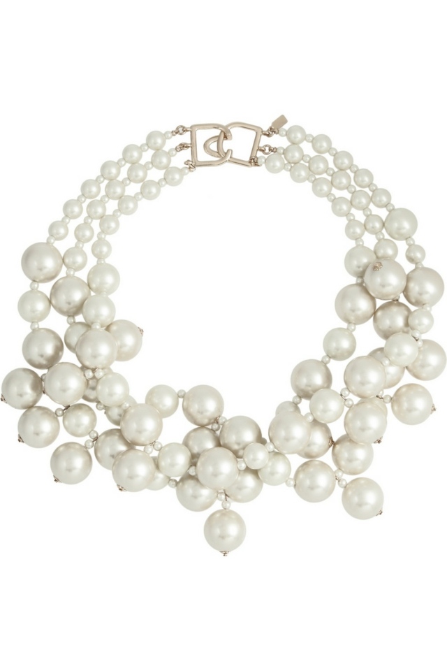 kurze-Halskette-weiße-Perlen-Klettverschluss