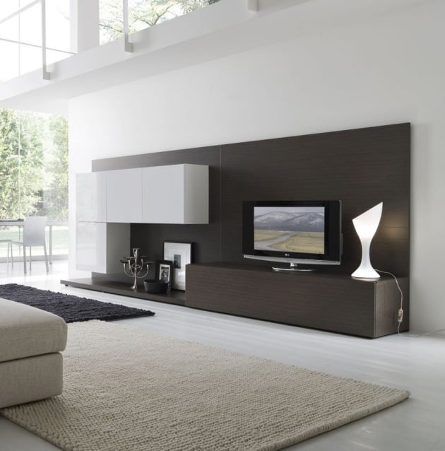 wohnzimmer-wandanstrich-rein-weiß-wohnwand-geradliniges-design-grau