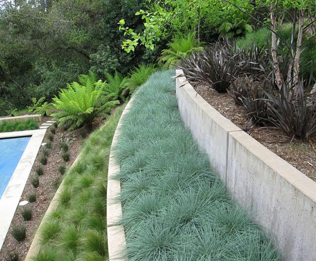 Beton-Terrassen-für-Pflanzen-und-Gras