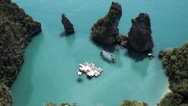 Floating-Cinema-Archipelago-in-Thailand