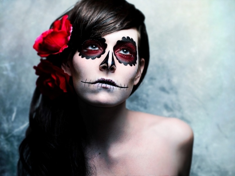 Halloween-Makeup-Frauen-Ideen-gruselig