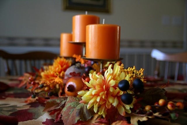 Kerzen-Herbstdeko-für-Tisch