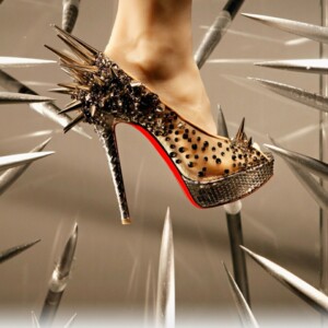 Louboutin-Schuhe-Pumps-mit-Nieten