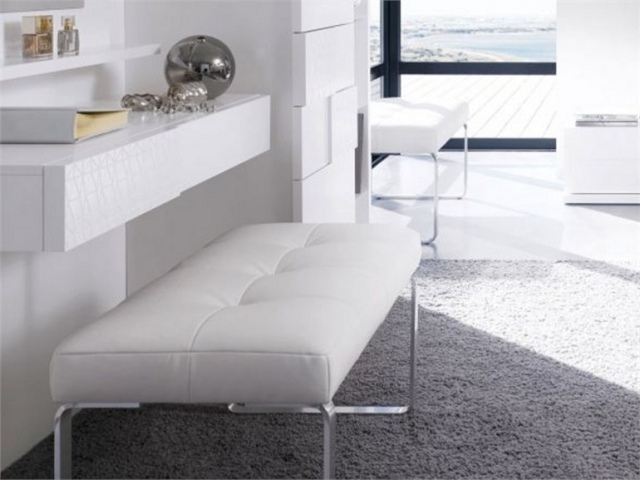 Polsterhocker-weiß-alisa-moderne-schlafzimmermöbel-set-gautier