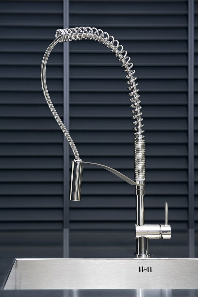  Wasserhahn Küche Armatur modernes Design Edelstahl gefertigt
