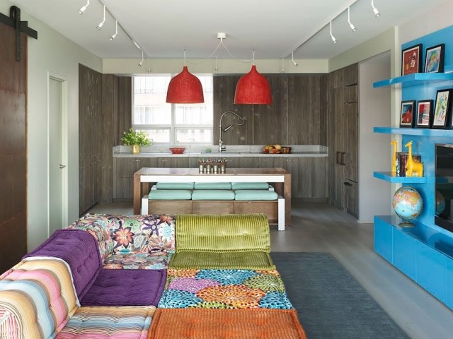 bunte-farben-wohnzimmer-möbel-set-innendesign-einrichtung