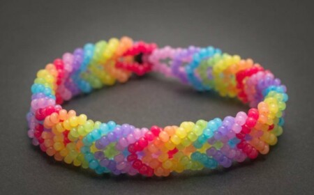 diy armband regenbogen farben Rocaillesperlen schmuck