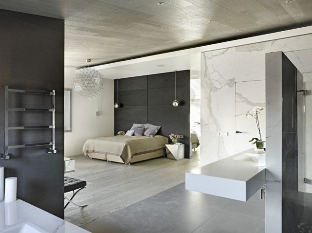 en-suite-schlafzimmer-barrierfreies-bad-waschbeckenboard-marmor-graue-wände