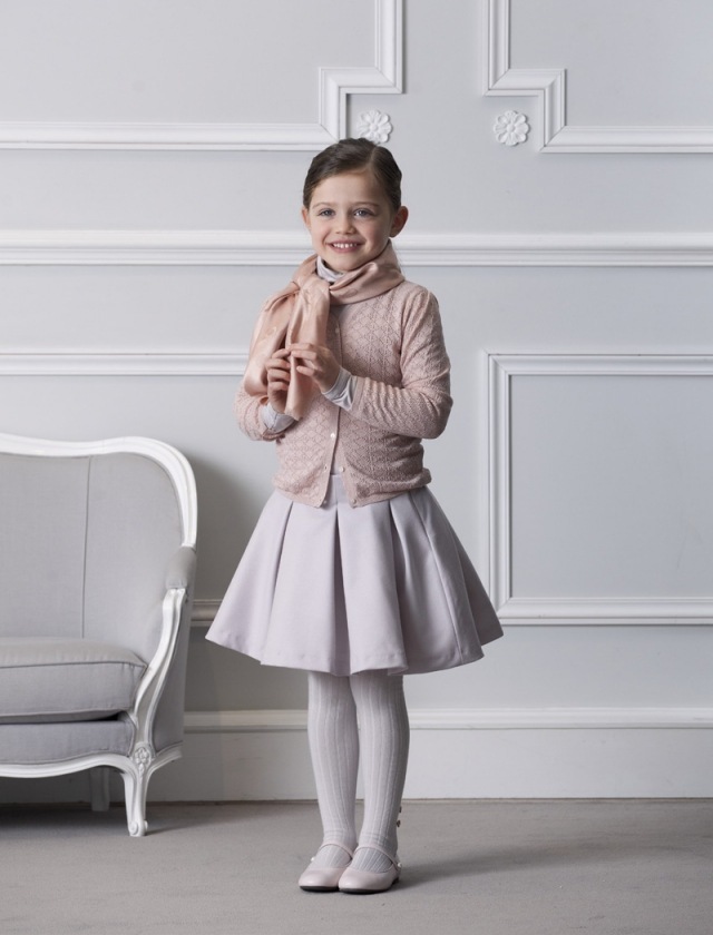 exklusive-Kindermode-zum-Schulanfang-Mädchen-Kleid-Weste-Schal-Marke-Dior