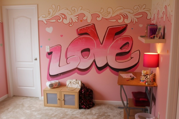 farb- und wandgestaltung graffiti love rosa nuancen maedchenzimmer