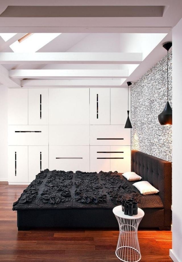 farbgestaltung im schlafzimmer-ideen-modern-schwarz-weiss-holzboden