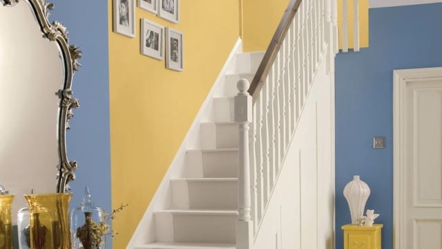 Wandfarbe Treppe Haus Eingang Ideen modern