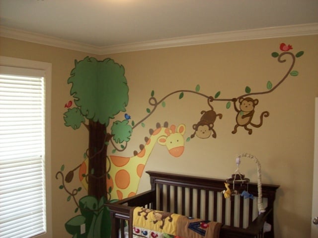 handgemalte-Wandgestaltung-im-Kinderzimmer