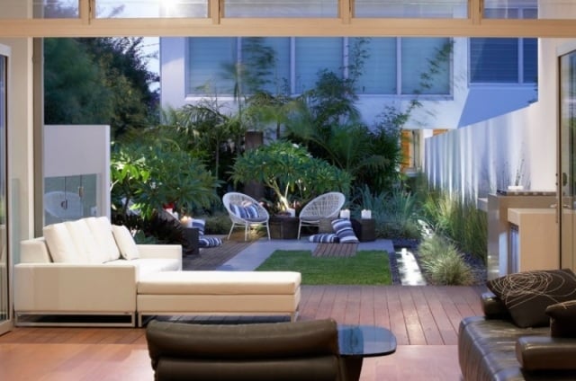 indoor-outdoor-wohnräume-sitzlandschaft-garten-polstermöbel