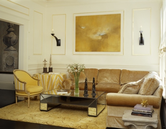 Wohnzimmer Gold Farbakzente Gemälde Wand Deko