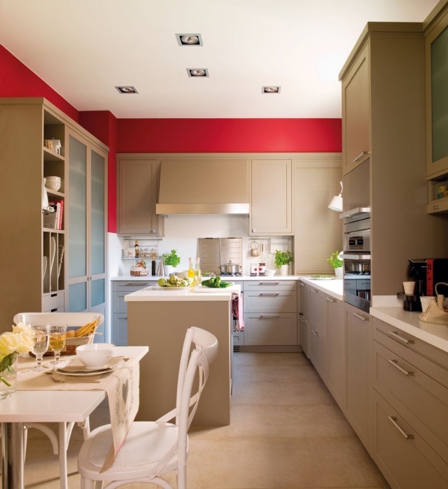 küche farben ideen rot-beige-cappucchino-fronten
