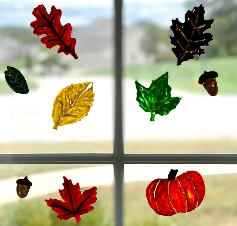Mit Kindern Fensterbilder im Herbst basteln aus Fensterfarben