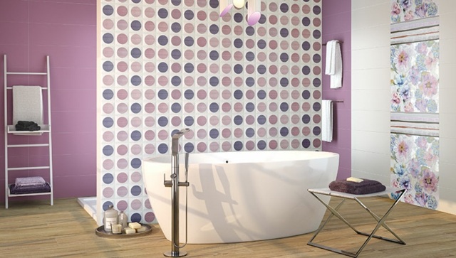 Badezimmer gestalten freistehende Badewanne Blumenmuster Design Ideen