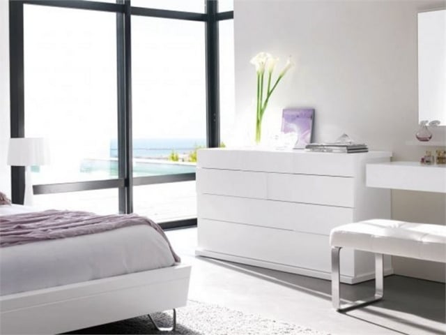 weiße-kommode-schubfächer-ALISA-minimalistisches-design-trendy-bett