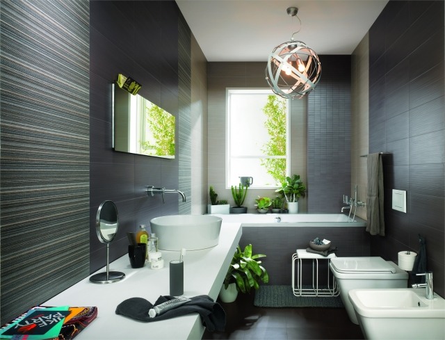 zimmerpflanzen-reinigen-luft-badezimmer-waschbeckenboard-weiß