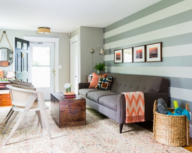 Farbgestaltung-Wände-Wohnbereich-pastellige-Farben-Entspannungsmöbel