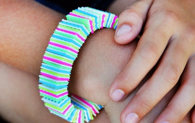 Gummi Armband selber machen Ideen Anleitung Design