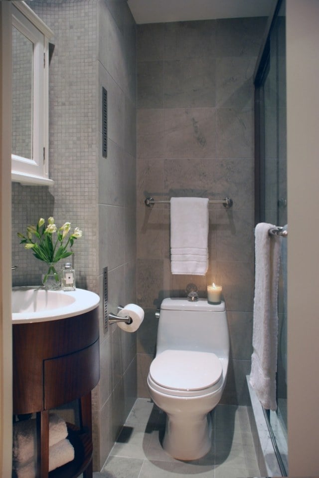 Ideen-für-kleine-Badezimmer-Platz-gekonnt-ausnutzen-ovales-waschbecken-holz