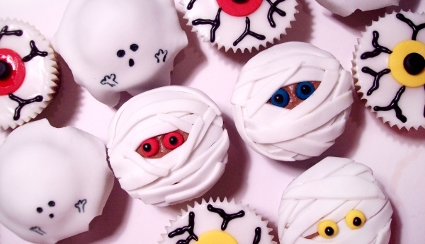 Kekse-Kuchen-Halloween-Party-Essen-für-Kinder-Mumien-Zombies