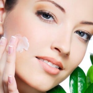 Naturkosmetik richtige Hautpflege worauf achten muss