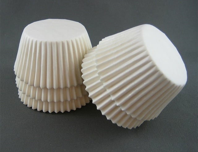 Papier-Muffin-Formen-für-Pendelleuchte-benutzen